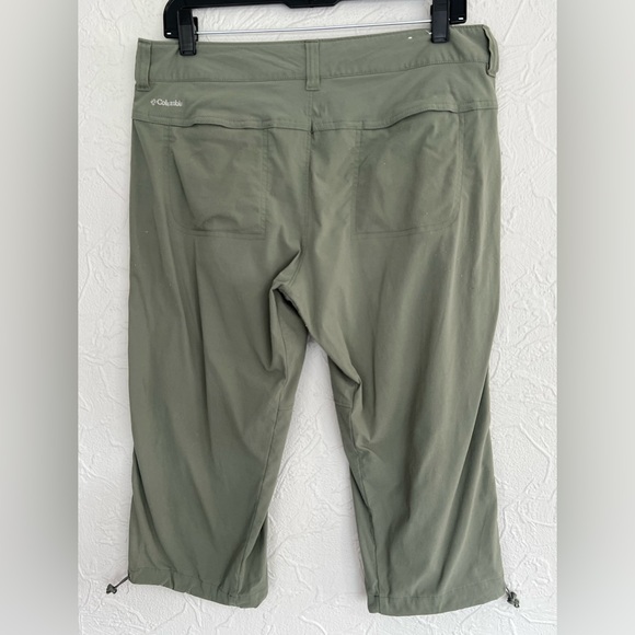 Women’s Columbia Omni-Shield Advanced Repellency Green Nylon Capri Pants Size 10 - Picture 2 of 7